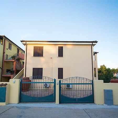 Appartamenti Sole Di Sardegna Cala Liberotto Eksteriør bilde